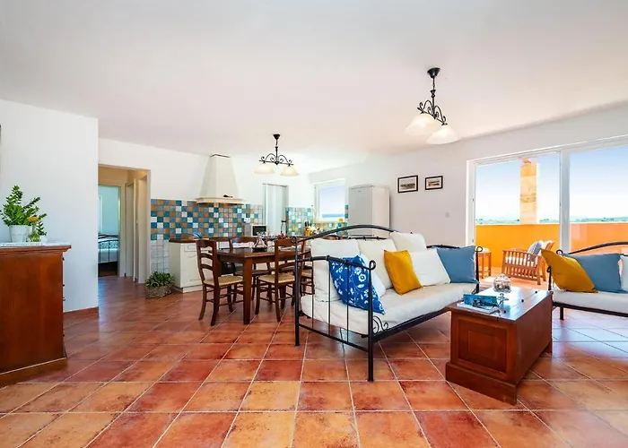 Golubinka 벨리 라트